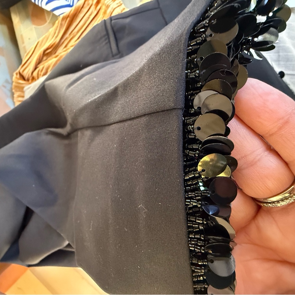 NWT Chico's black embellished hem pants 1.5 Crop Ultimate Fit slim ankle sequins - Picture 10 of 11